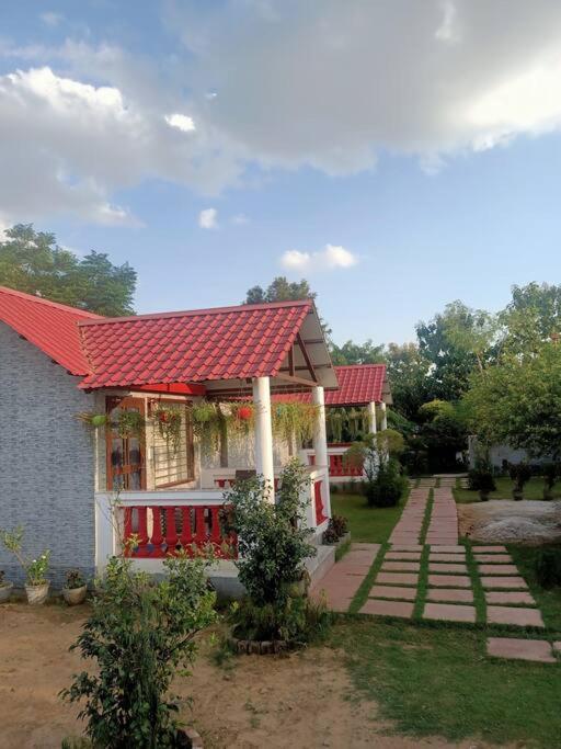 הוילה גורגאון Achal Farm जंगल में मंगल מראה חיצוני תמונה